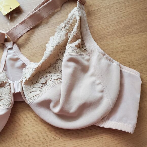 NEW Delimira Beige Front Close Bra 48B - Picture 5 of 11